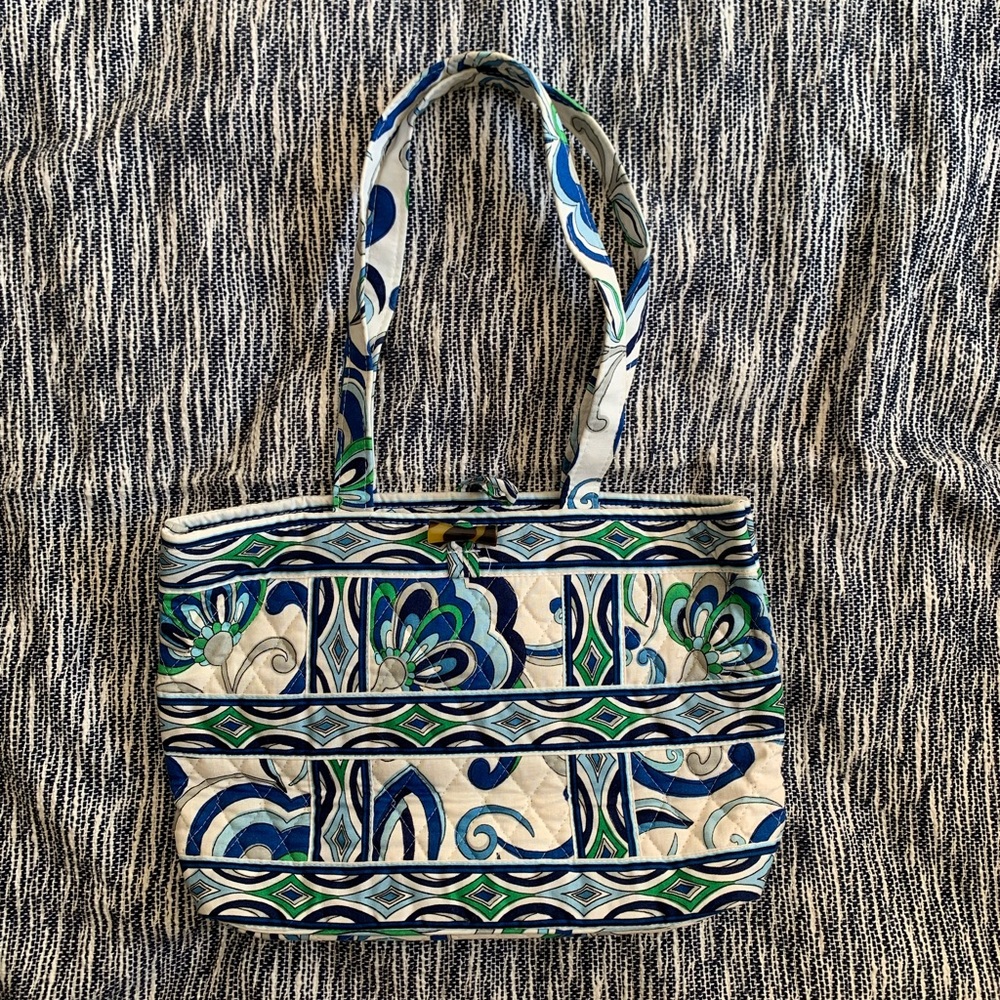 NWOT Vera Bradley Mediterranean White small toggle tote